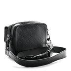 Taurillon Monogram Steamer Messenger Black