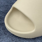 Yeezy Slides 'Bone'