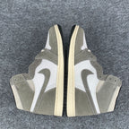 Air Jordan 1 Retro High OG 'Washed Black'