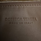 Calfskin Intrecciato Small Hop Pinecone