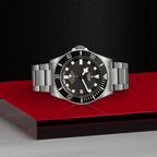 Pelagos LHD Titanium 42mm - Black on Bracelet w/ Extra Rubber Strap